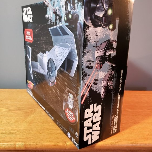 Air Hogs Star Wars 2.4 GHZ Remote Control Advanced Tie Fighter - Picture 2 of 3